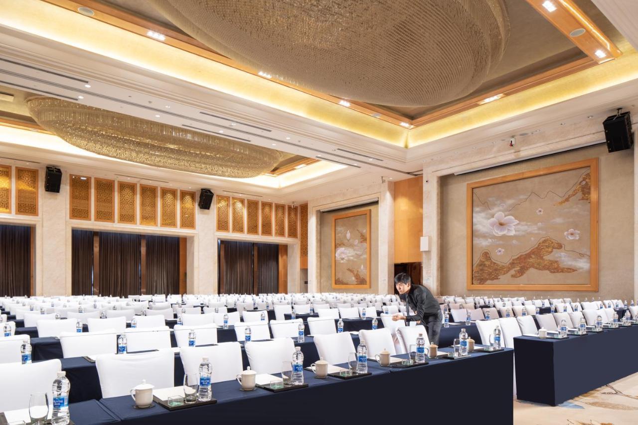 Hotel Wyndham Grand Plaza Royale Colorful Yunnan Kunming Exterior foto