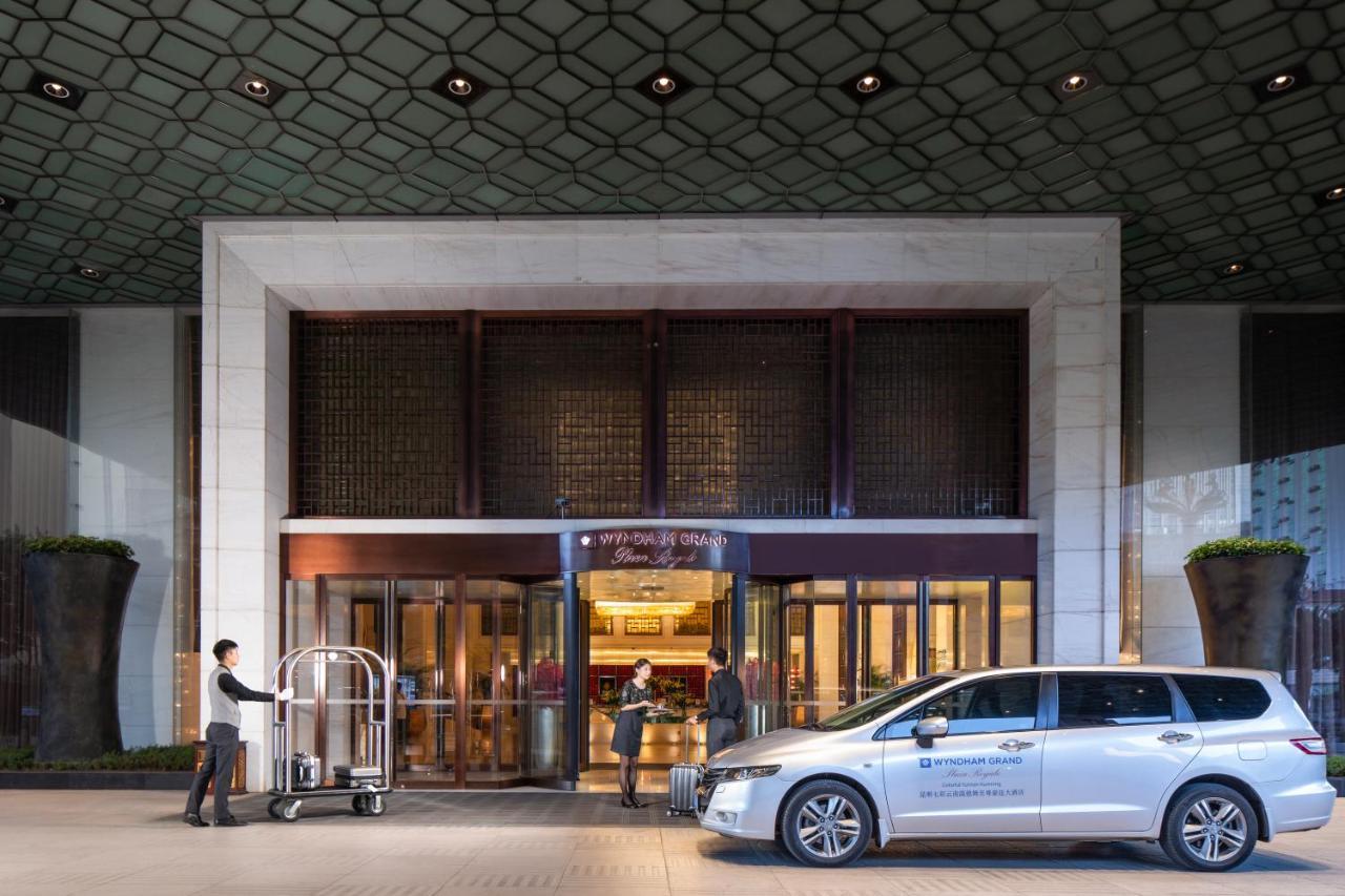 Hotel Wyndham Grand Plaza Royale Colorful Yunnan Kunming Exterior foto