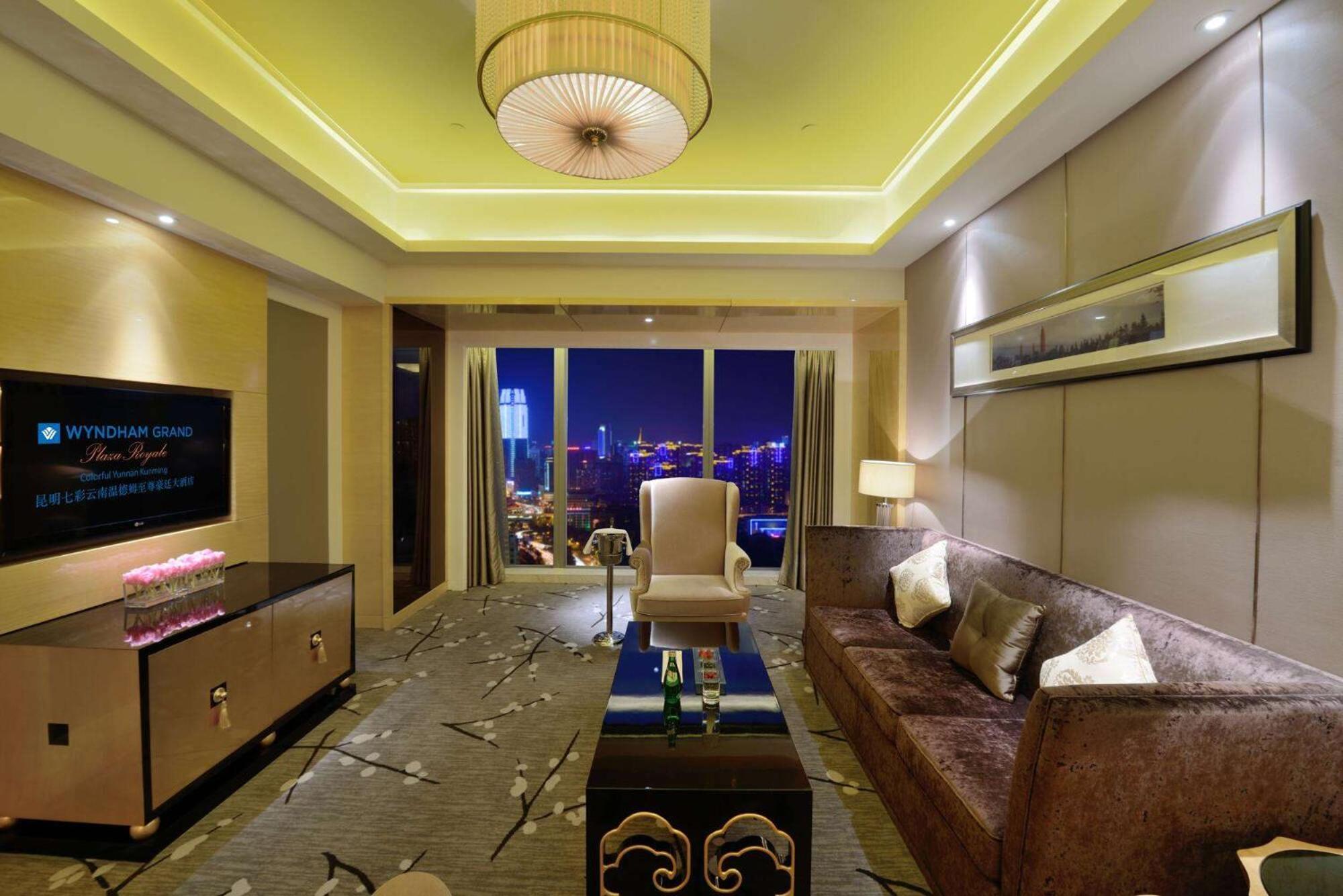 Hotel Wyndham Grand Plaza Royale Colorful Yunnan Kunming Exterior foto